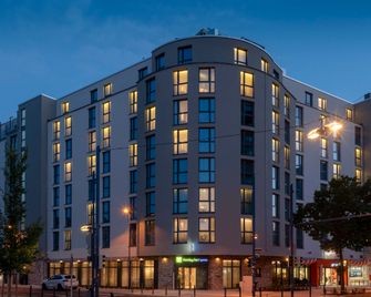 Holiday Inn Express Offenbach By IHG - Offenbach am Main - Edificio