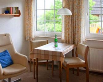 Heckenrose4-EG-mitte - Norddorf - Dining room