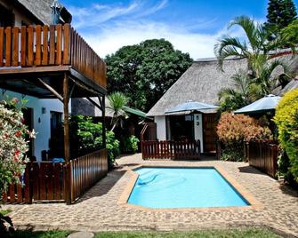 Emerald Cove - Shelly Beach - Pool