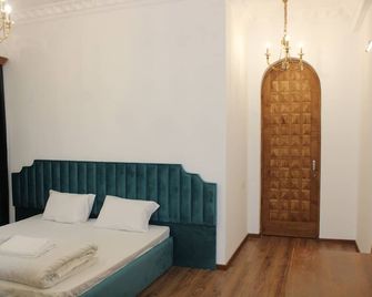 Otyak Hotel Evn Zvartnots Airport - Parakar - Bedroom