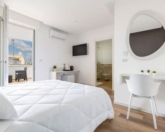 Mezzaluna Luxury Rooms - Matrimoniale - Mesagne - Schlafzimmer