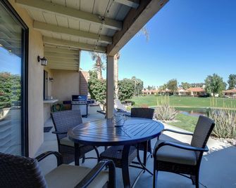 Golf Resort Getaway w/ Pool Access in Palm Desert - Palm Desert - Balcony
