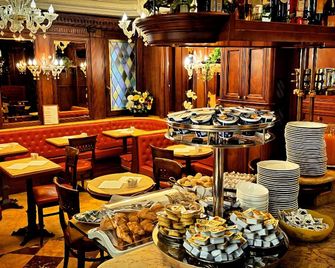 Hotel Lux - Venice - Buffet