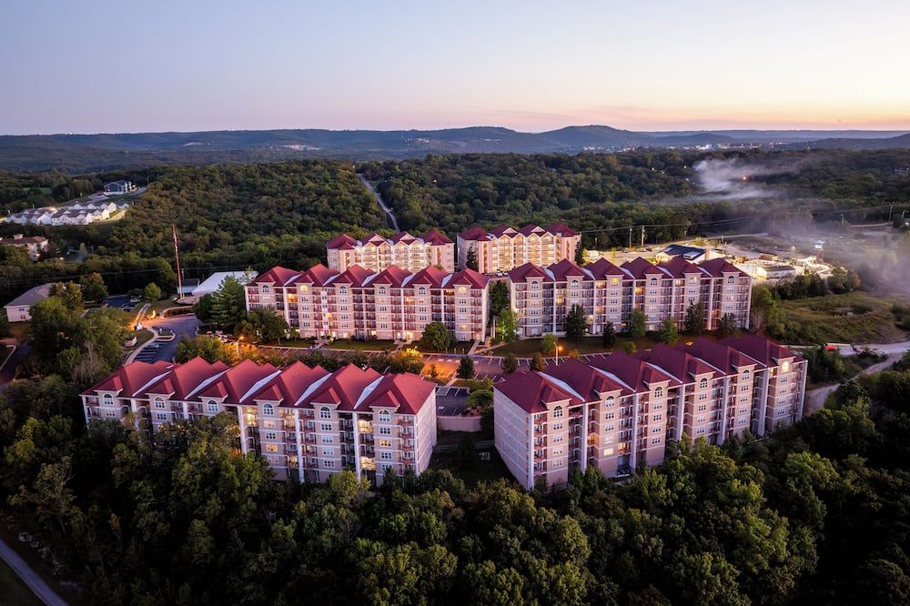 Grand Crowne Resort - ברנסון - בניין