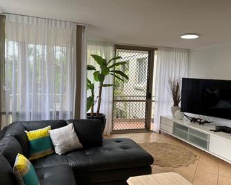 Sanctuary Beach Resort - Currumbin