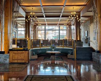 Ski In Ski Out Stowe Studio at Spruce Peak - Stowe - Lobby