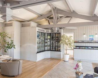 Elégance Suites Hôtel - Le Bois-Plage-en-Ré