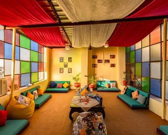 Zostel Jaisalmer - Jaisalmer - Lounge