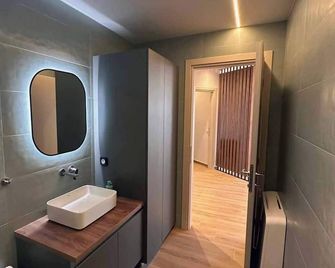 Elia Luxury Residence - Calcis