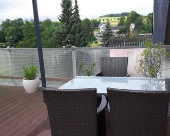 Vacation apartment, good location in the mining region Erzgebirge, mountain town Schneeberg - Schneeberg (Sachsen) - Balkon