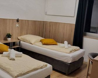 Hotel Mettmann - Mettmann - Slaapkamer