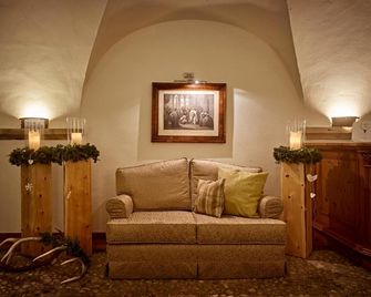 Romantic Hotel Excelsior - Cavalese