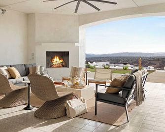 Pinot Point by AvantStay | Massive Estate, 10 mins from Temecula Wineries - Temecula