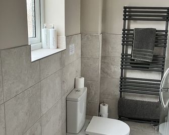 Sixteen B - York - Bathroom