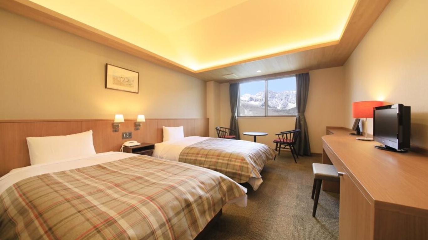 Kamikochi Taishoike Hotel