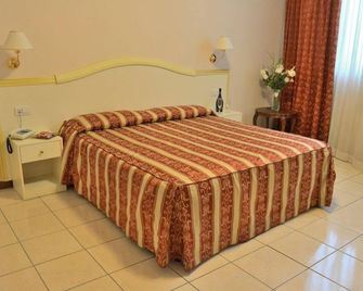 Hotel Corallo - Francavilla al Mare - Camera da letto