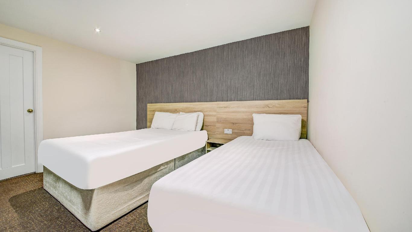 OYO 24 Sussex, London Paddington