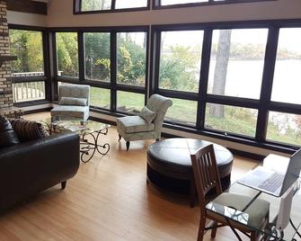 Rarely available Lake home for your getaway. - Wayzata - Living room
