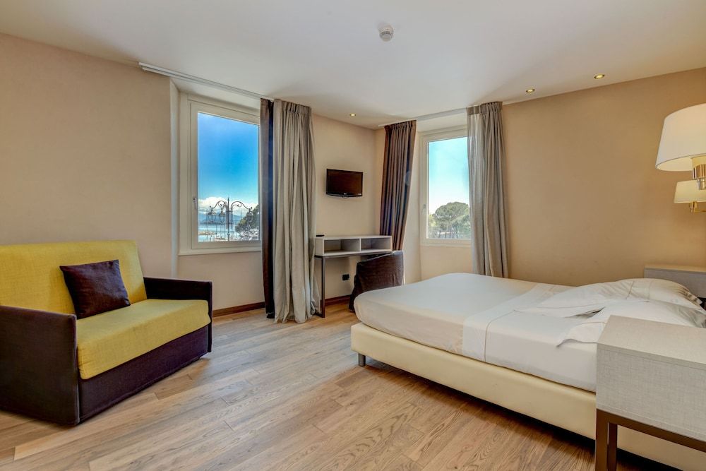 Hotel Tripoli - Desenzano del Garda - Bedroom