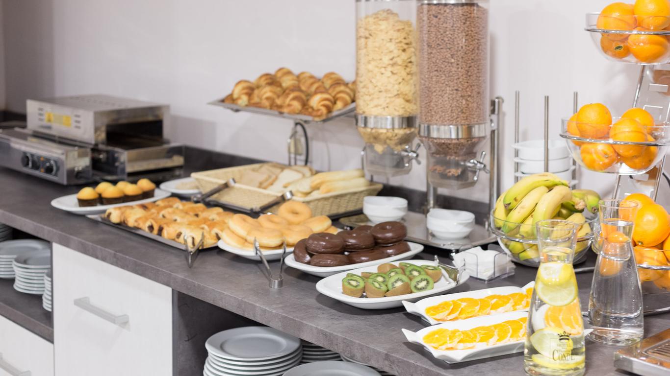 Hotel Familia Conde