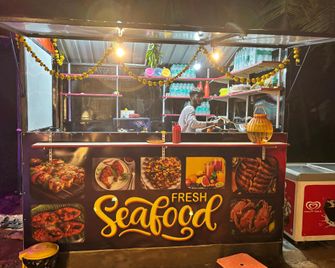 Ocean Beach stay Honnavar - Kumta - Kitchen