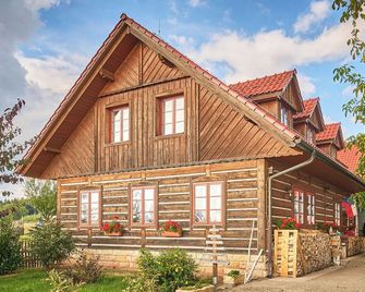 Vacation home Růžovka (ULJ100) in Uhlejov - 24 persons, 7 bedrooms - Dolni Brusnice - Edificio