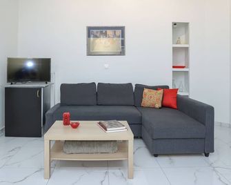 Athens' Heart Apartment - Atenas - Sala de estar