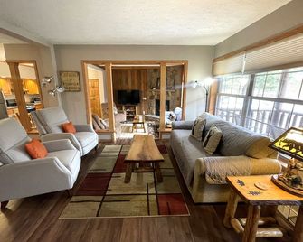 Making Memories Lodge @ Spring Brook Resort - Wisconsin Dells - Sala de estar