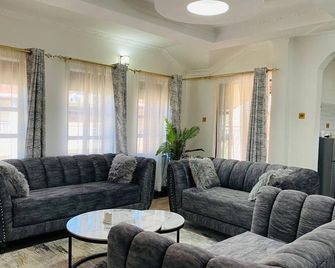 Nati Apartments Kisumu - Kisumu - Living room