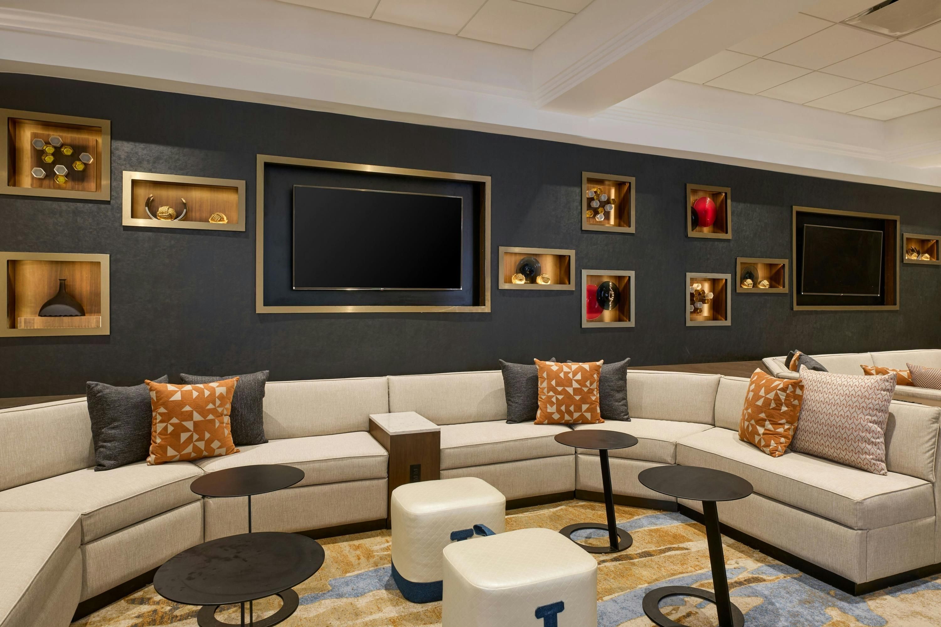 Pittsburgh Airport Marriott thumbnail 2