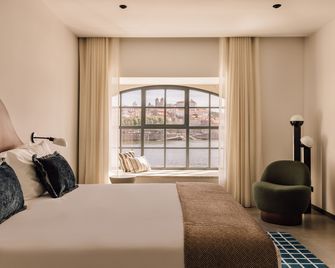 The Rebello - Porto