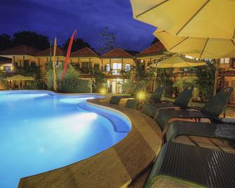Hotel Cuna Del Angel - Dominical - Zwembad