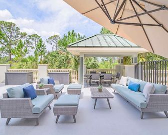 Upstay - Disney Themed Apartment w Luxury Patio - Orlando - Patio