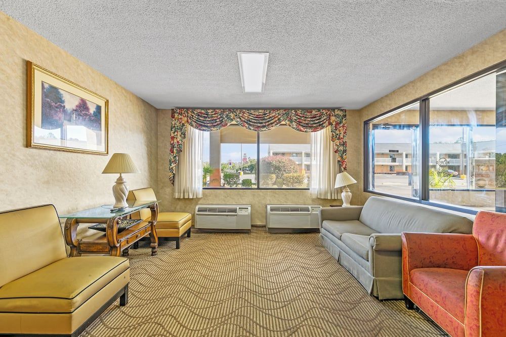 Magnolia Inn Townhouse Hattiesburg Ms I-59 thumbnail 3