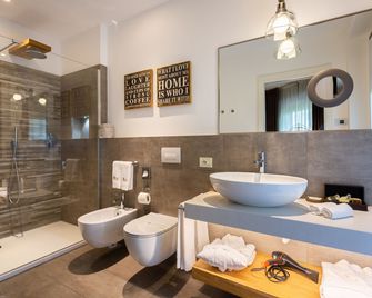 Like Home Boutique Hotel - Azzano San Paolo