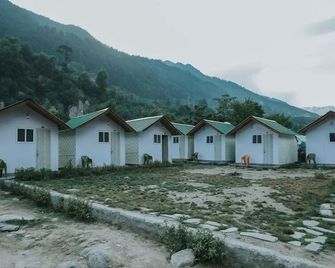 Soma caves - Manali - Building