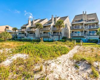 Pelican Pointe 2C - Indian Shores - Building