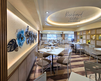 Crown Hotel - Naga - Ristorante