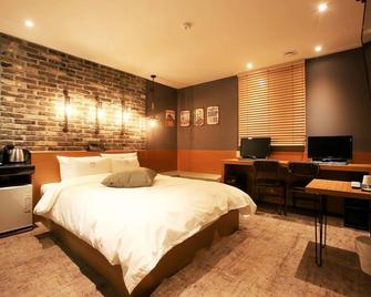 Yaja Hotel Soung-Sin Station - Seül - Habitació