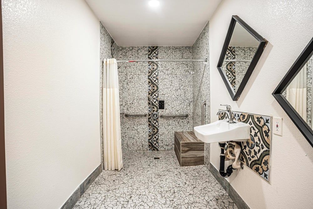 The Greens Hotel - Stockton Blvd - סקרמנטו - חדר רחצה