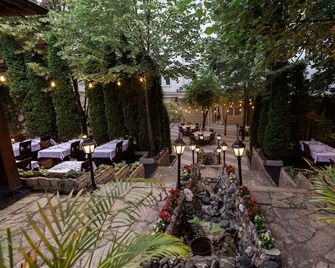 Hotel Afa - Pristina - Outdoors view