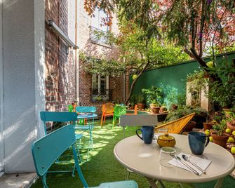 Hotel Olympic Paris Boulogne by Patrick Hayat - Boulogne-Billancourt - Patio