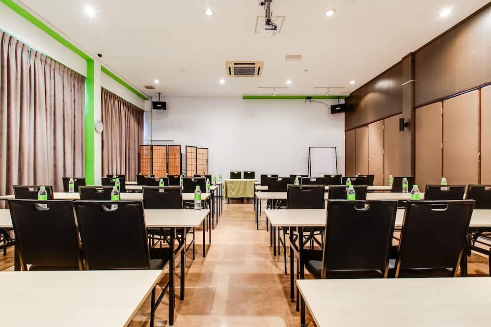 The LimeTree Hotel - קוצ'ינג - חדר ישיבות