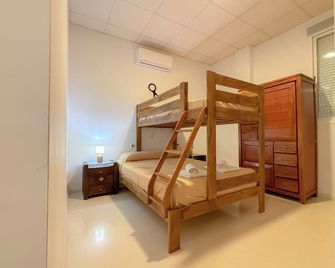 Albergue Multiaventura Active Andalucia - Almodóvar del Río