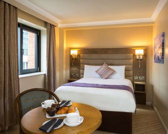 ليمريك سيتي هوتل - ليميريك - غرفة نوم