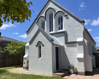St James Converted Church - Miners Rest - Edificio