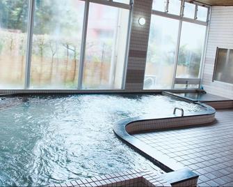 Hotel Suehiro Onsen - Minamikyushu - Pool