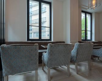 Hôtel Saint-Louis - Jardin du Luxembourg - Pariisi - Oleskelutila