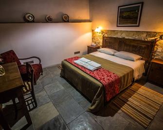 Niki's House - Limassol - Bedroom
