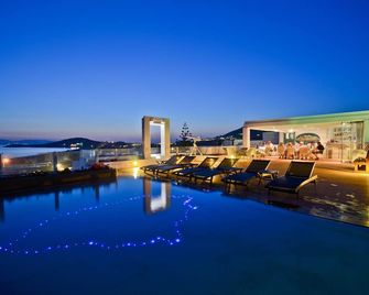 Naxos Island Hotel - Agios Prokopios - Bể bơi